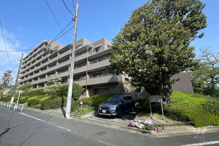 フォーリア駒沢公園パークサイドの外観（南東側から）