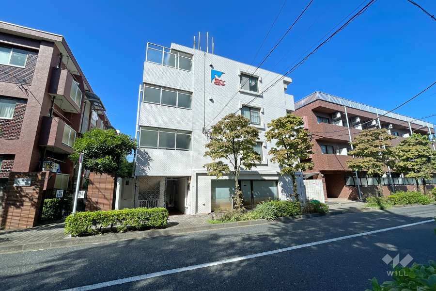 スカイコート世田谷第3の外観（南西側から）