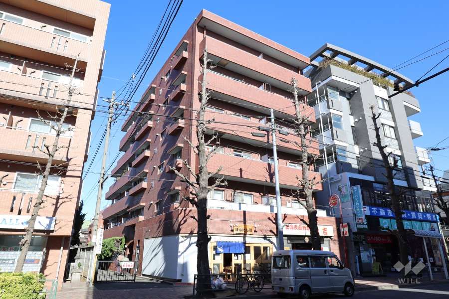 オータム世田谷の外観（南西側から）