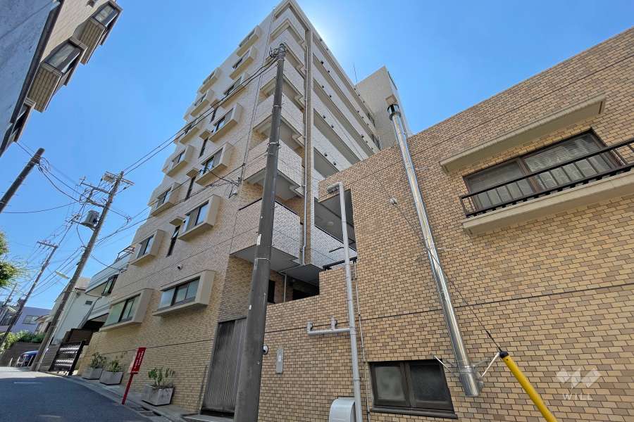 ライオンズマンション世田谷上町の外観（北東側から）