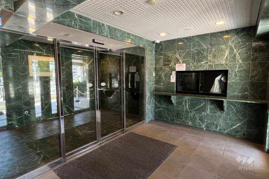 エントランスホール