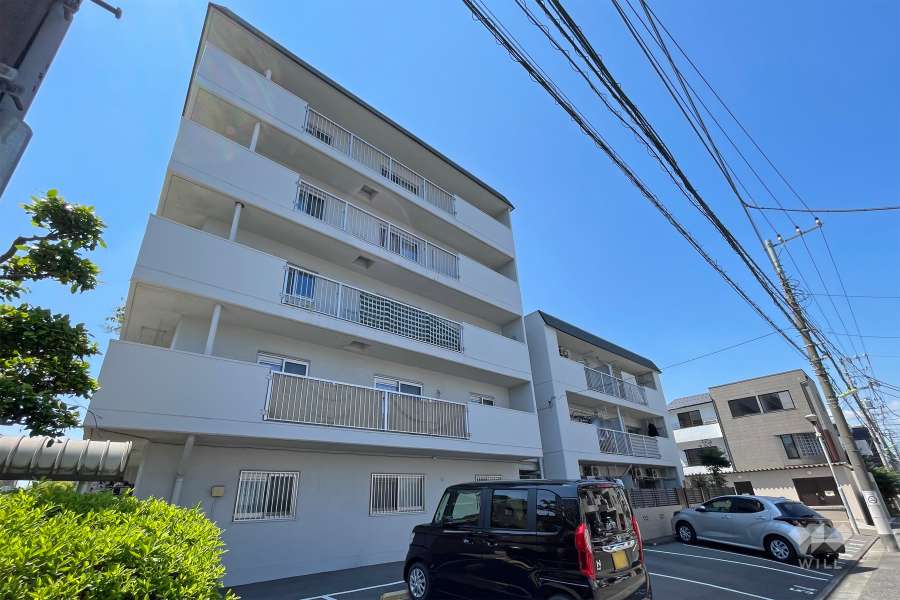 東建第２上町マンションの外観（南東側から）