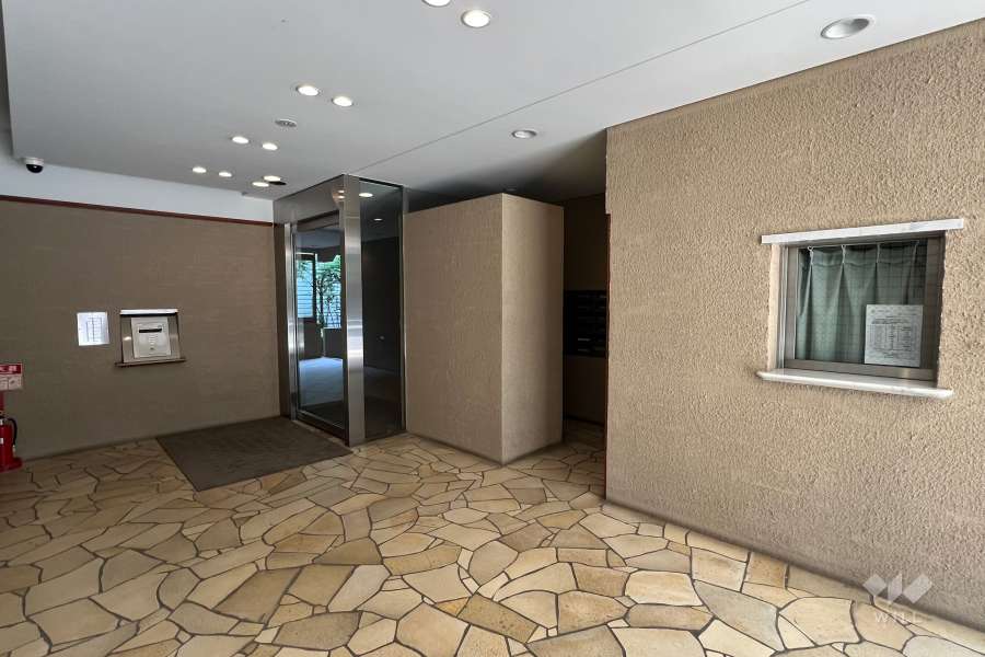 エントランスホール