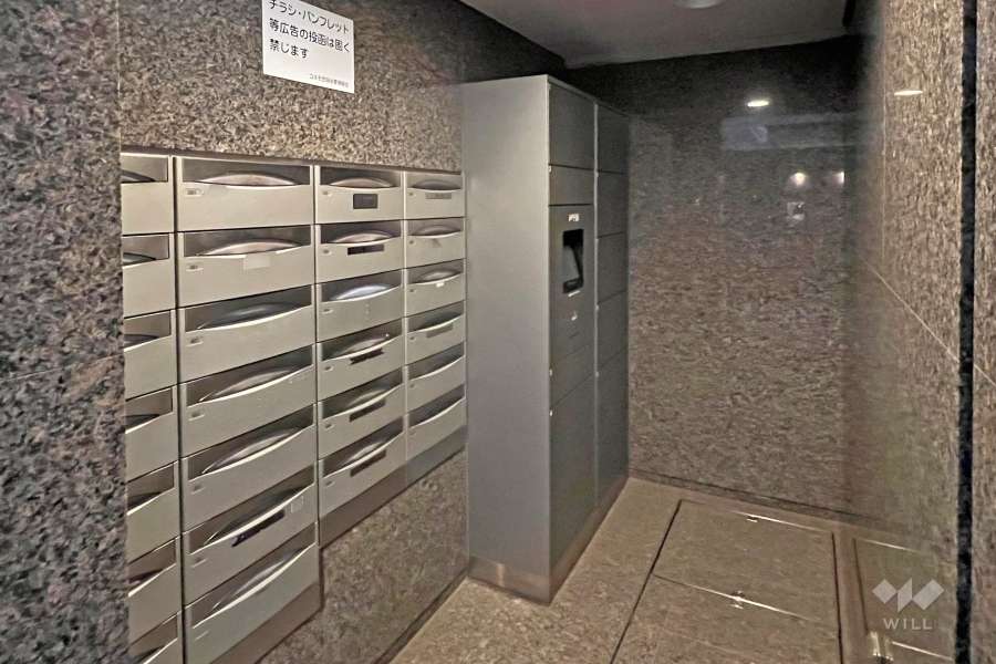 宅配ボックスと共用ポスト