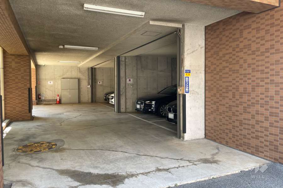 敷地内駐車場（屋内平面式）
