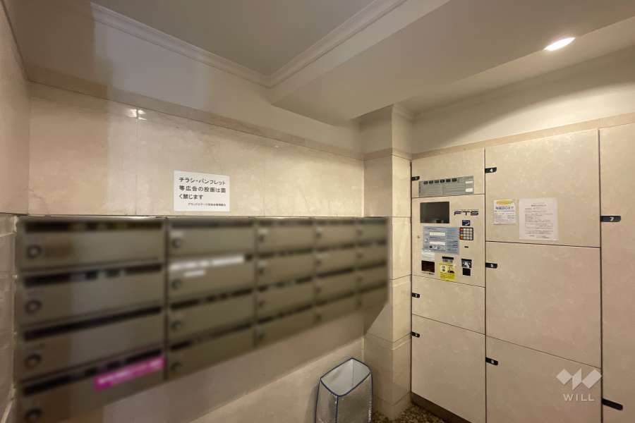 宅配ボックスと共用ポスト　