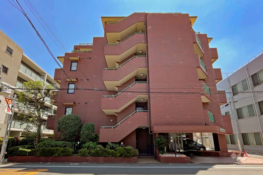 ライオンズガーデン世田谷の外観（北側から）