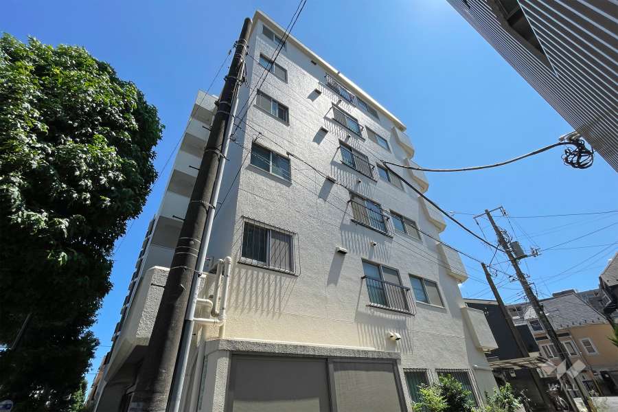 京王瀬田マンションの外観（北西側から）