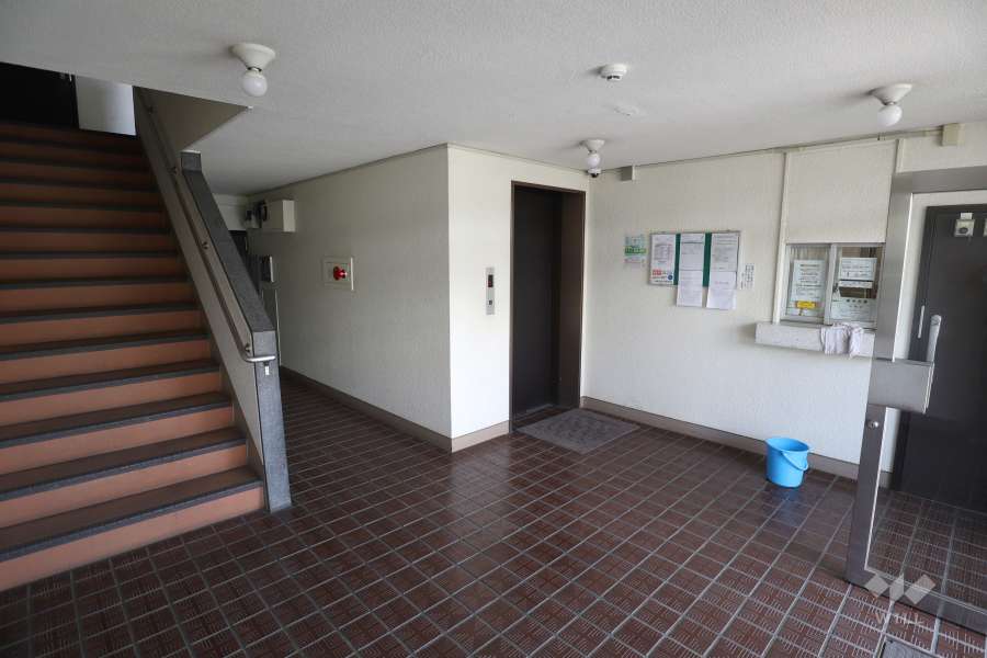 エントランスホール