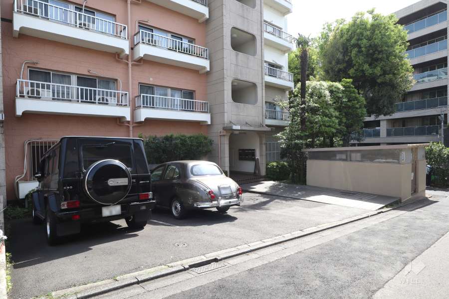 敷地内駐車場（屋外平面式）