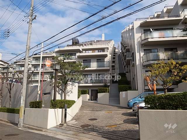 イトーピア甲陽園の外観（南西側から）