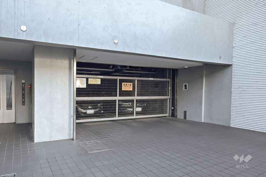 敷地内駐車場（屋内機械式）