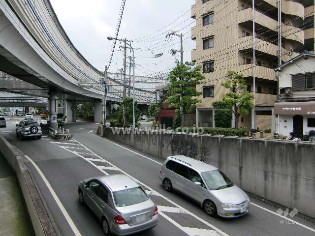 マンション周辺の街並み