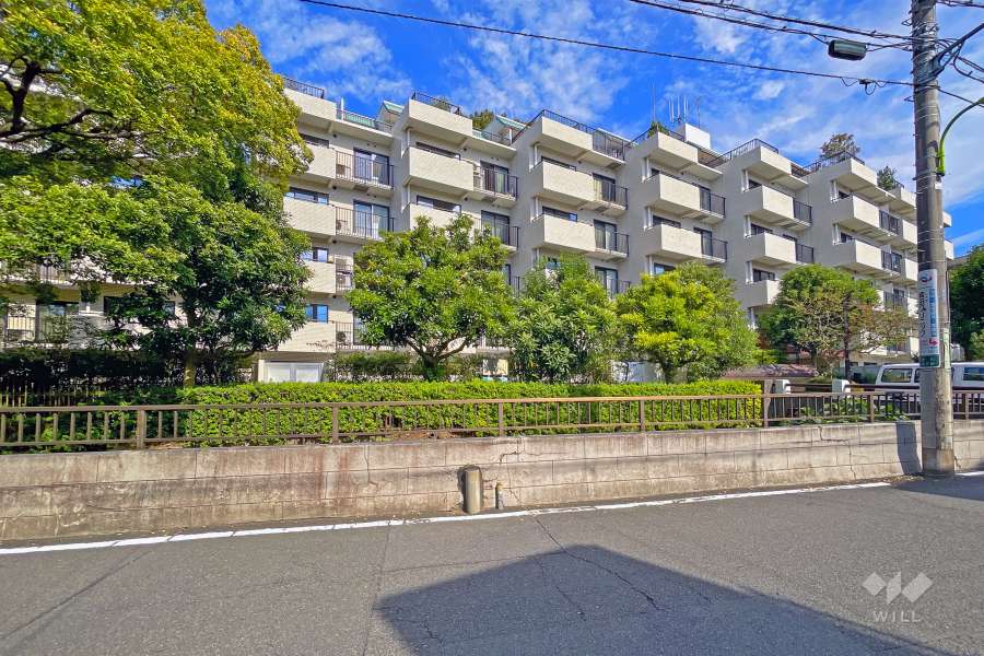 シャンボール瀬田の外観（南西側から）