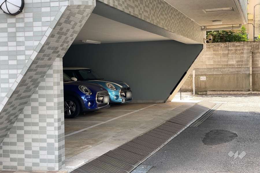 敷地内駐車場（屋内平面式）