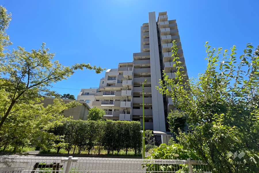 パークホームズ二子玉川ヒルトップの外観（北東側から）