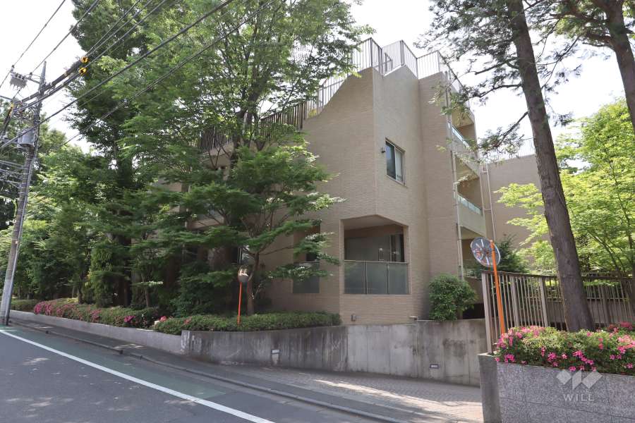 ロイヤルシーズン瀬田の外観（北西側から）