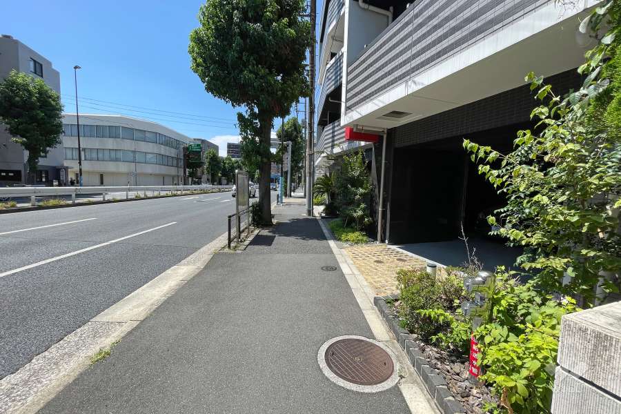 敷地南側道路の前面道路