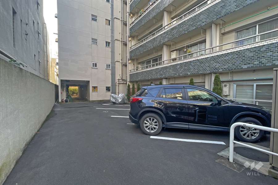 敷地内駐車場（屋外平面式）