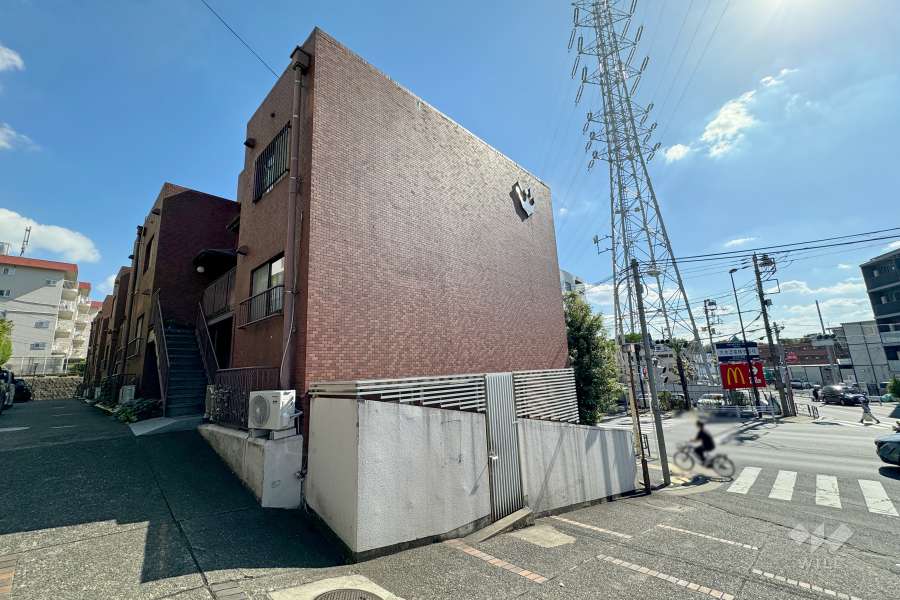 成城学園サマリヤマンションの外観（北西側から）