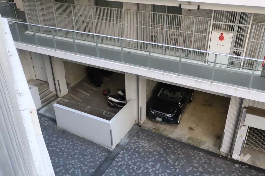 敷地内駐車場（屋内平面式）