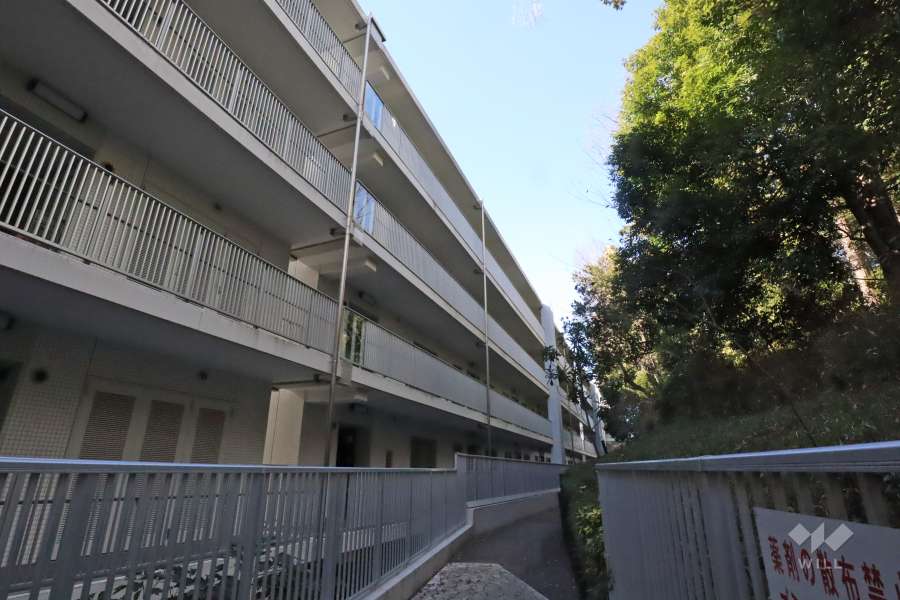 シティハウス成城センターコートの外観（北東側から）