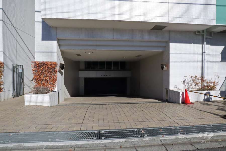 駐車場の出入り口