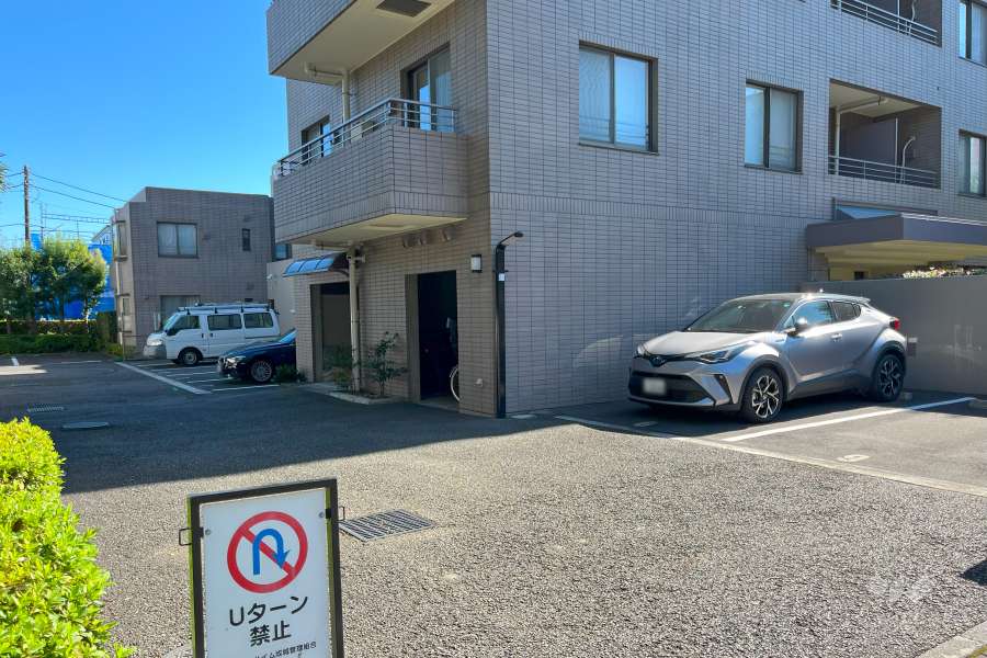 敷地内駐車場（屋外平面式）　