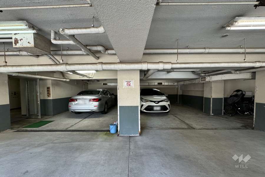 敷地内駐車場（屋内平面式）