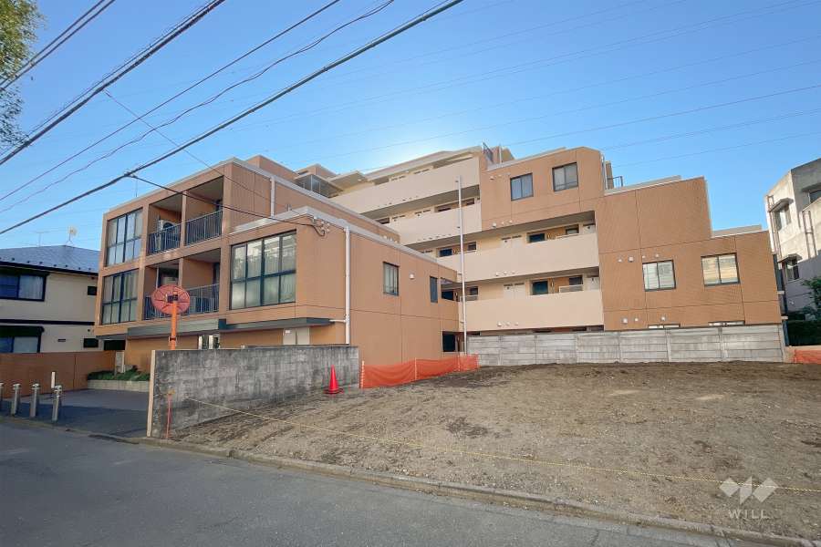 アピカ成城5の外観（北東側から）