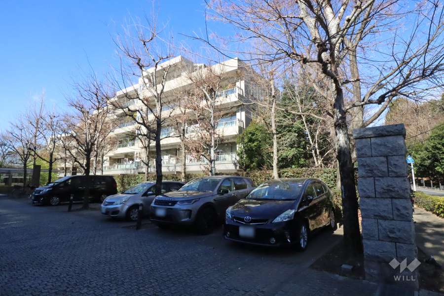 パークシティ成城Ｆコートの外観(南東側から)