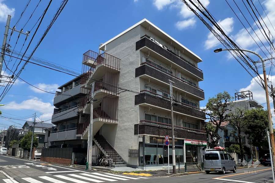 赤堤ハイム（赤堤2丁目）の外観(南西側から)