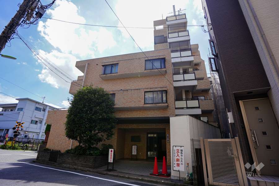 ライオンズマンション赤堤の外観（北西側から）