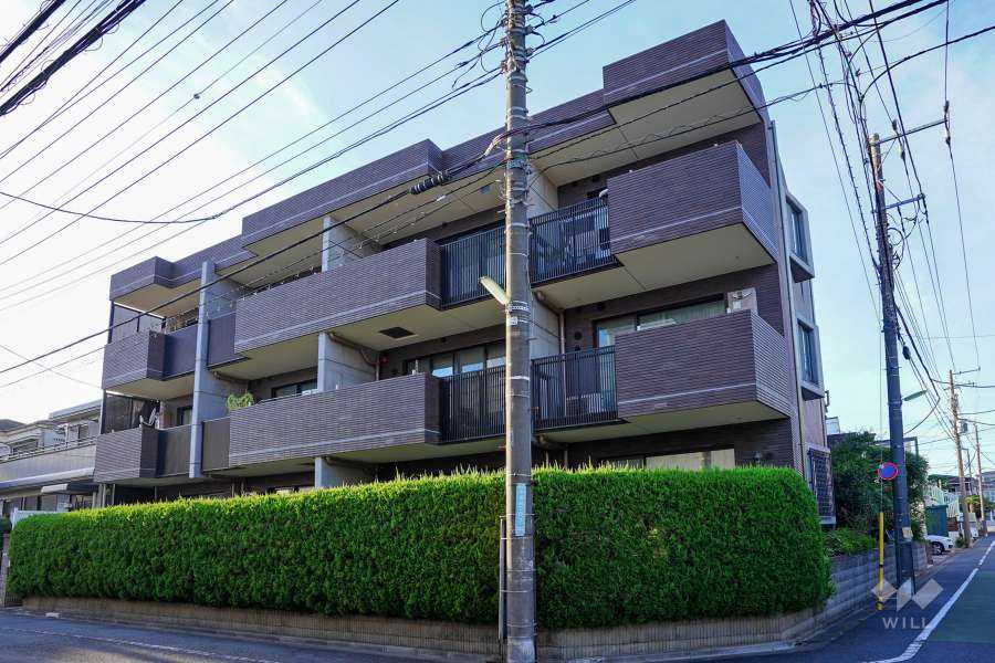 エスリール世田谷赤堤の外観（南東側から）