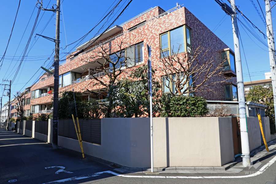 マンション赤堤テラスの外観（南東側から）