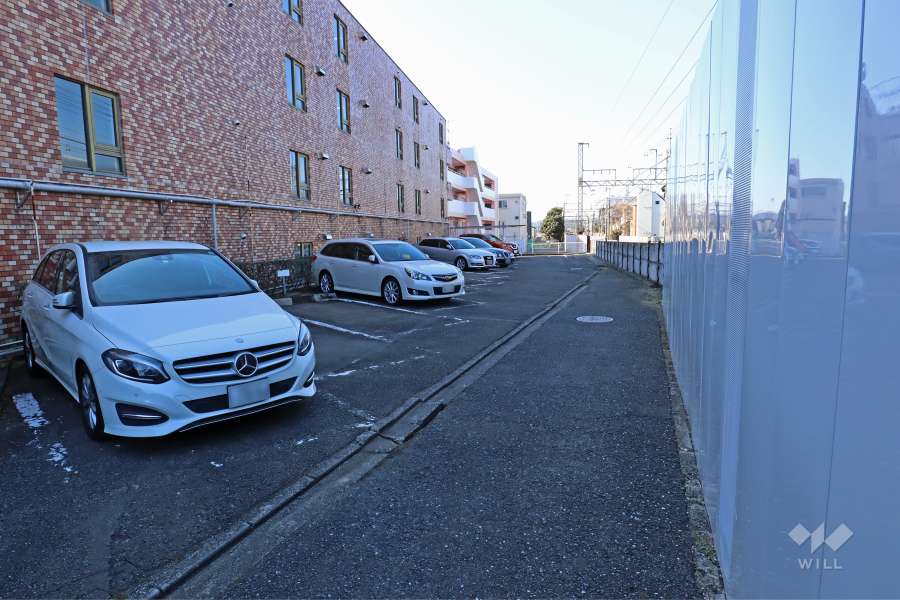 敷地内駐車場（屋外平面式）