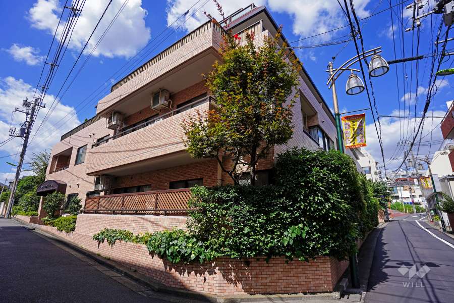 ライオンズマンション豪徳寺第２の外観（南東側から）