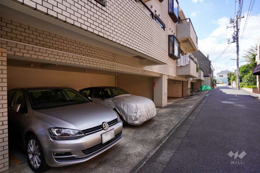 敷地内駐車場（屋内平面式）