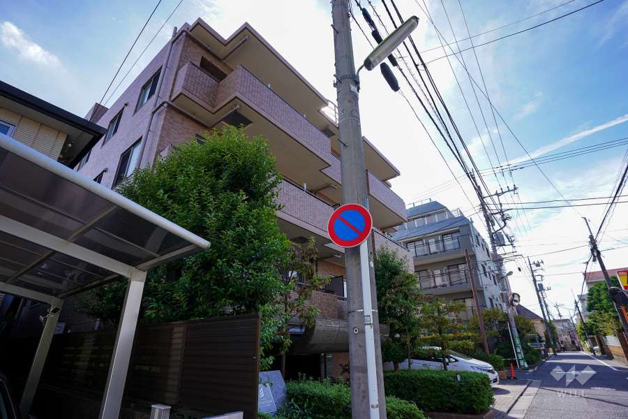 コンフィール赤堤の外観（北東側から）