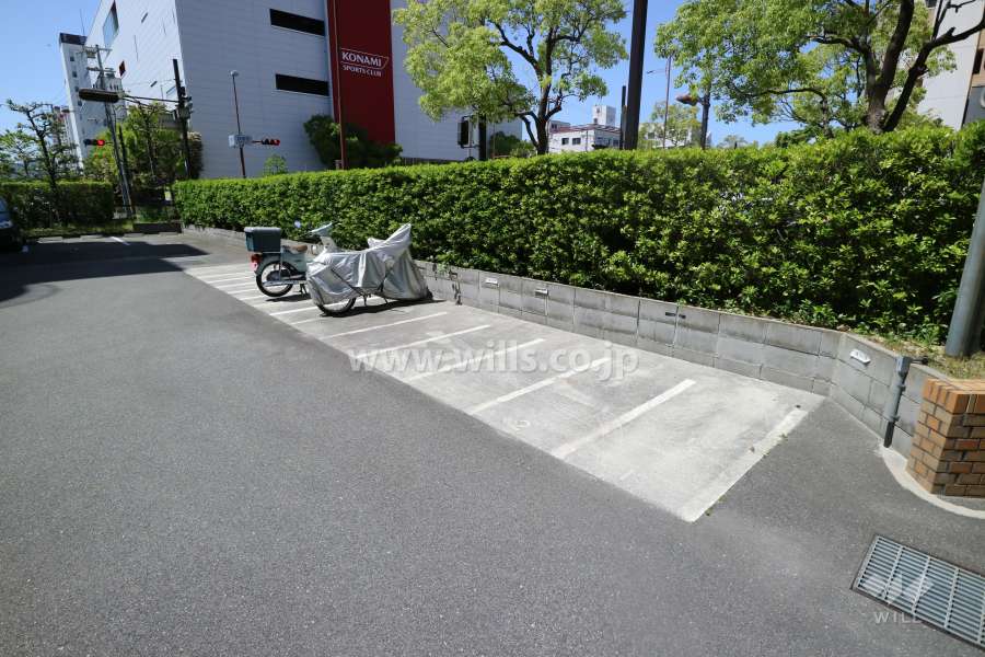 敷地内駐車場（屋外平面式）