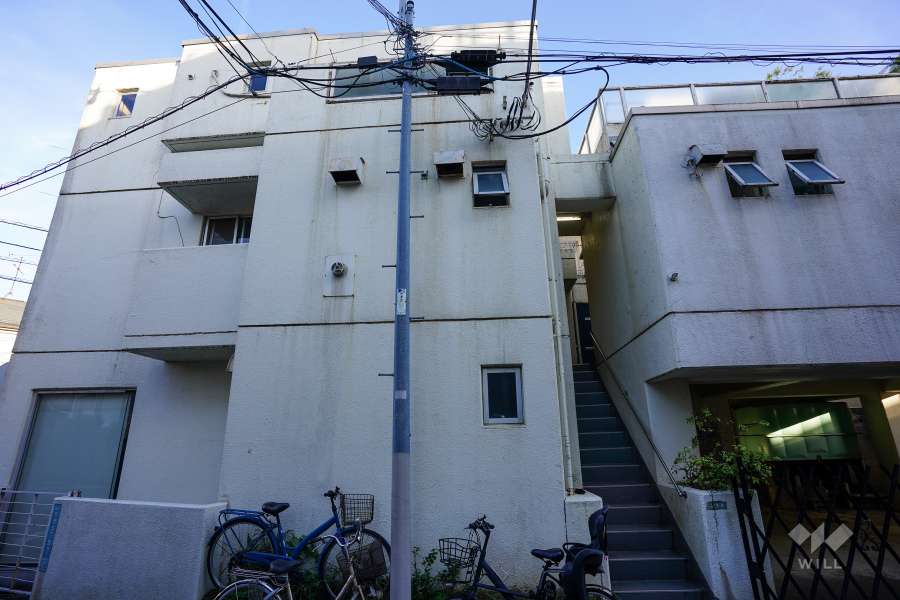 マンション赤堤コートの外観（北西側から）