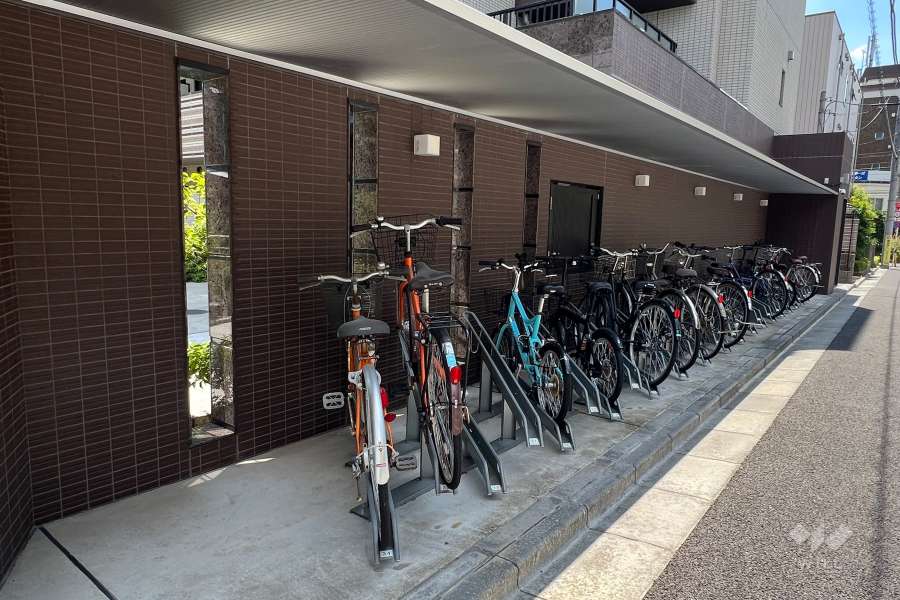駐輪場（屋根付き）