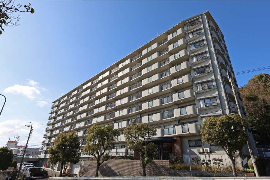 ツウィング宝塚中山２番館の外観（北東側から）