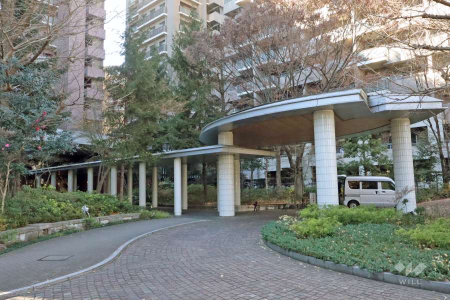 エントランスアプローチ（東側）