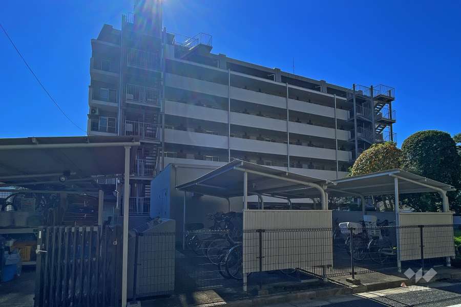 千歳船橋ビューグリーンの外観（北東側から）