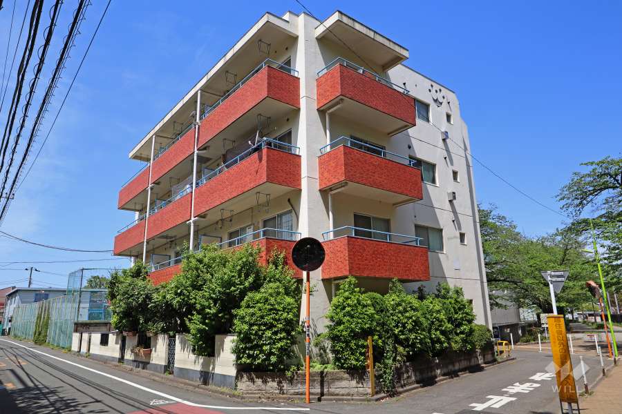 千歳船橋サマリヤマンションの外観(南東側から）