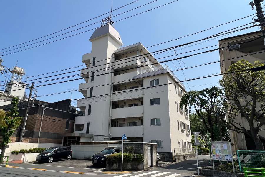 千歳船橋ヒミコマンションの外観(北西側から)