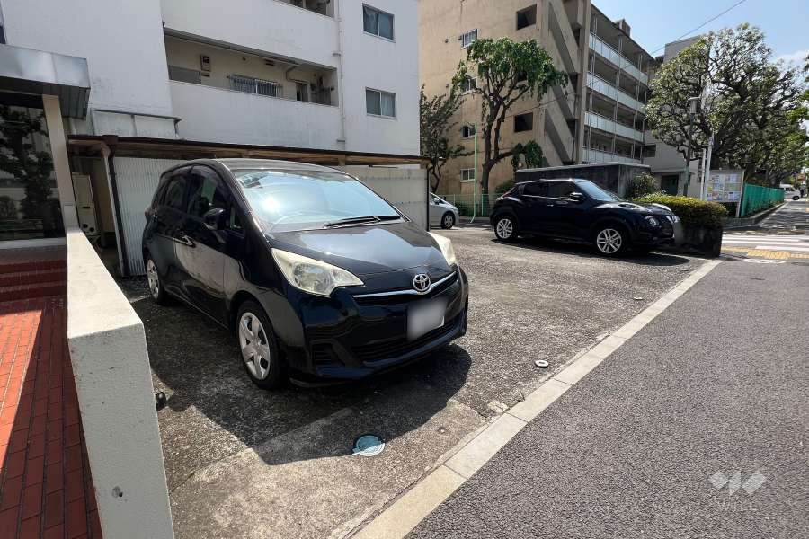 敷地内駐車場(屋外平面式)