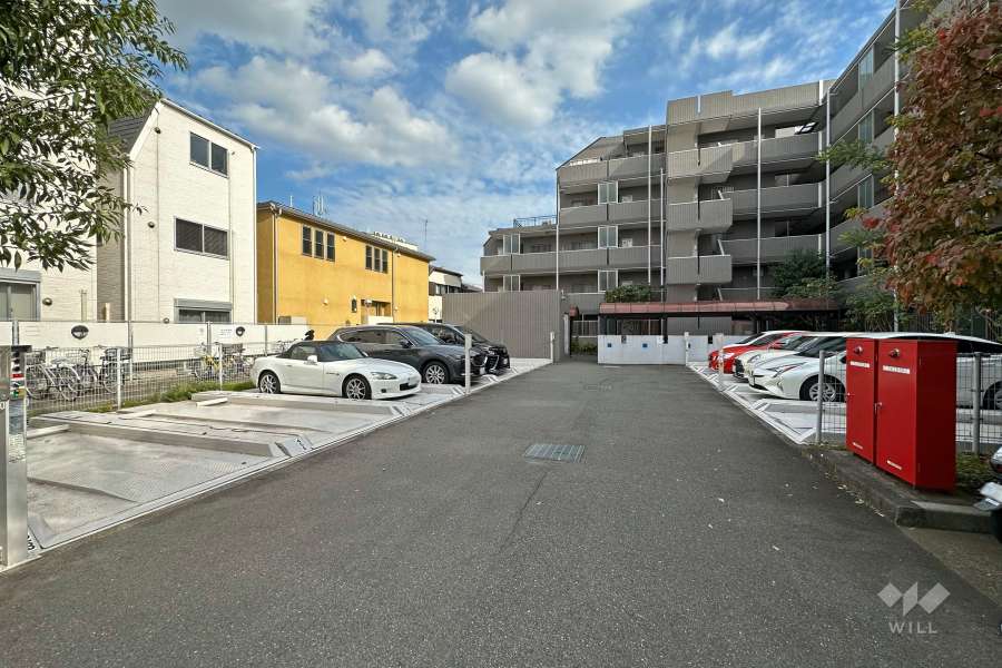 敷地内駐車場（屋外平面式）