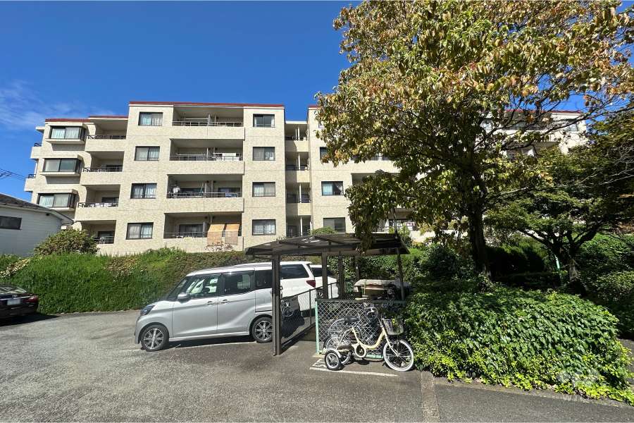 藤和千歳船橋ホームズの外観（南西側から）